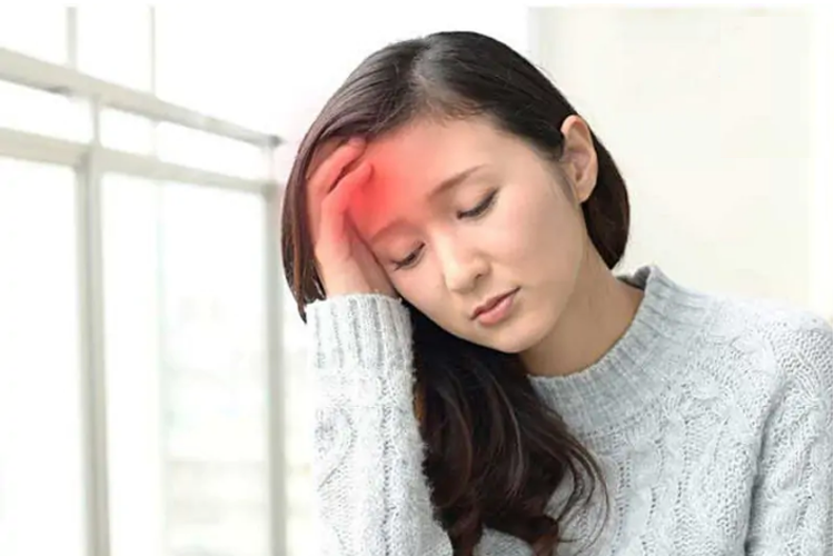 Đau nửa đầu (đau đầu Migraine): Nguyên nhân, triệu chứng, và cách điều trị